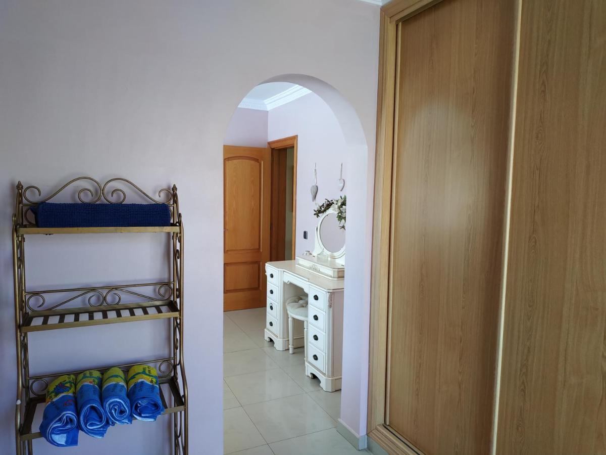 Villa Casa Del Sol 3 Bedroom Villa With Private Solar Covered 12M X 6M Pool Minimum Stay 7 Nights Chromecast And Wifi Throughout The Property Triquivijate エクステリア 写真