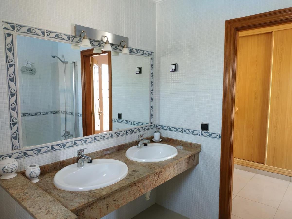 Villa Casa Del Sol 3 Bedroom Villa With Private Solar Covered 12M X 6M Pool Minimum Stay 7 Nights Chromecast And Wifi Throughout The Property Triquivijate エクステリア 写真