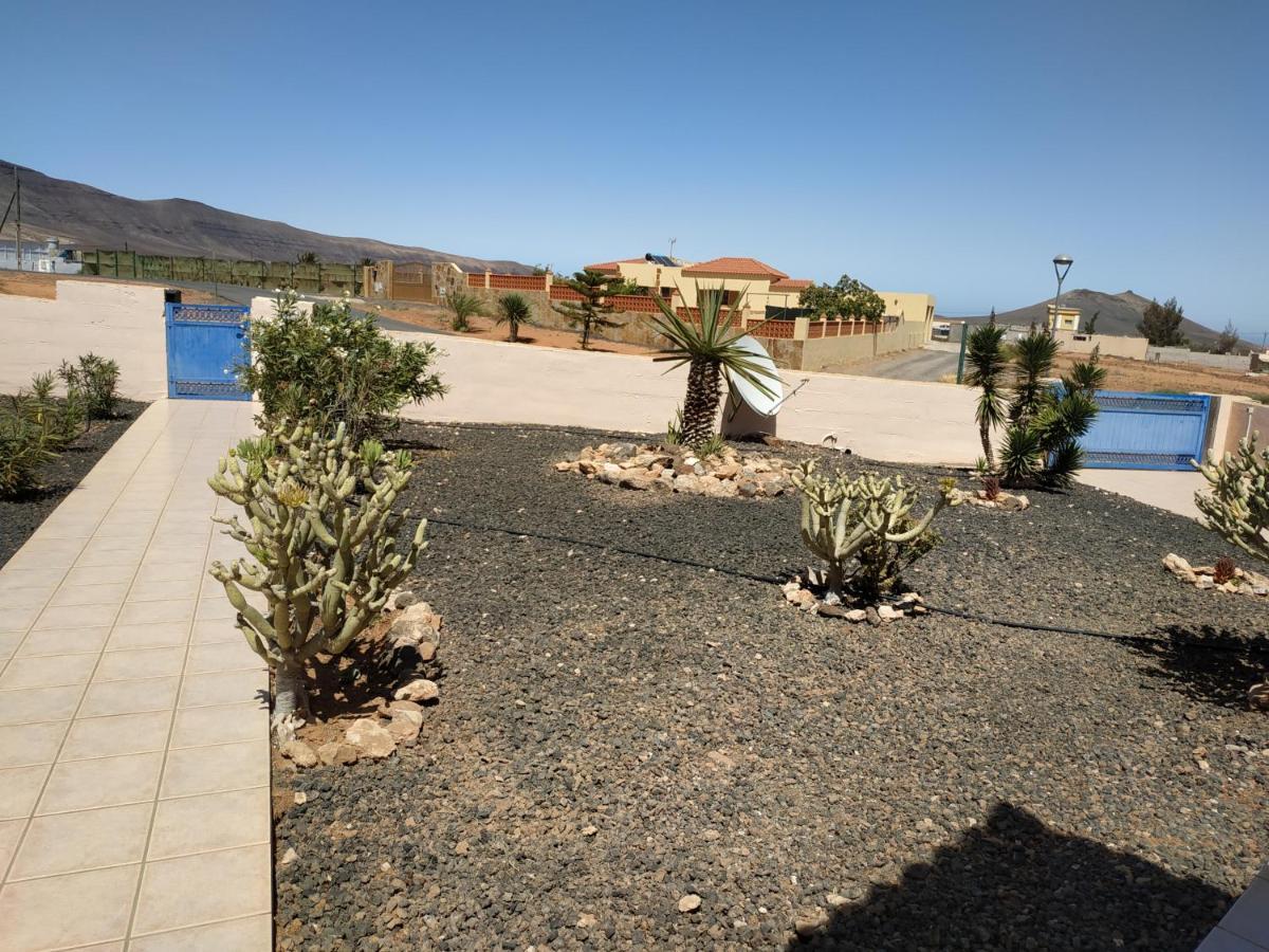 Villa Casa Del Sol 3 Bedroom Villa With Private Solar Covered 12M X 6M Pool Minimum Stay 7 Nights Chromecast And Wifi Throughout The Property Triquivijate エクステリア 写真