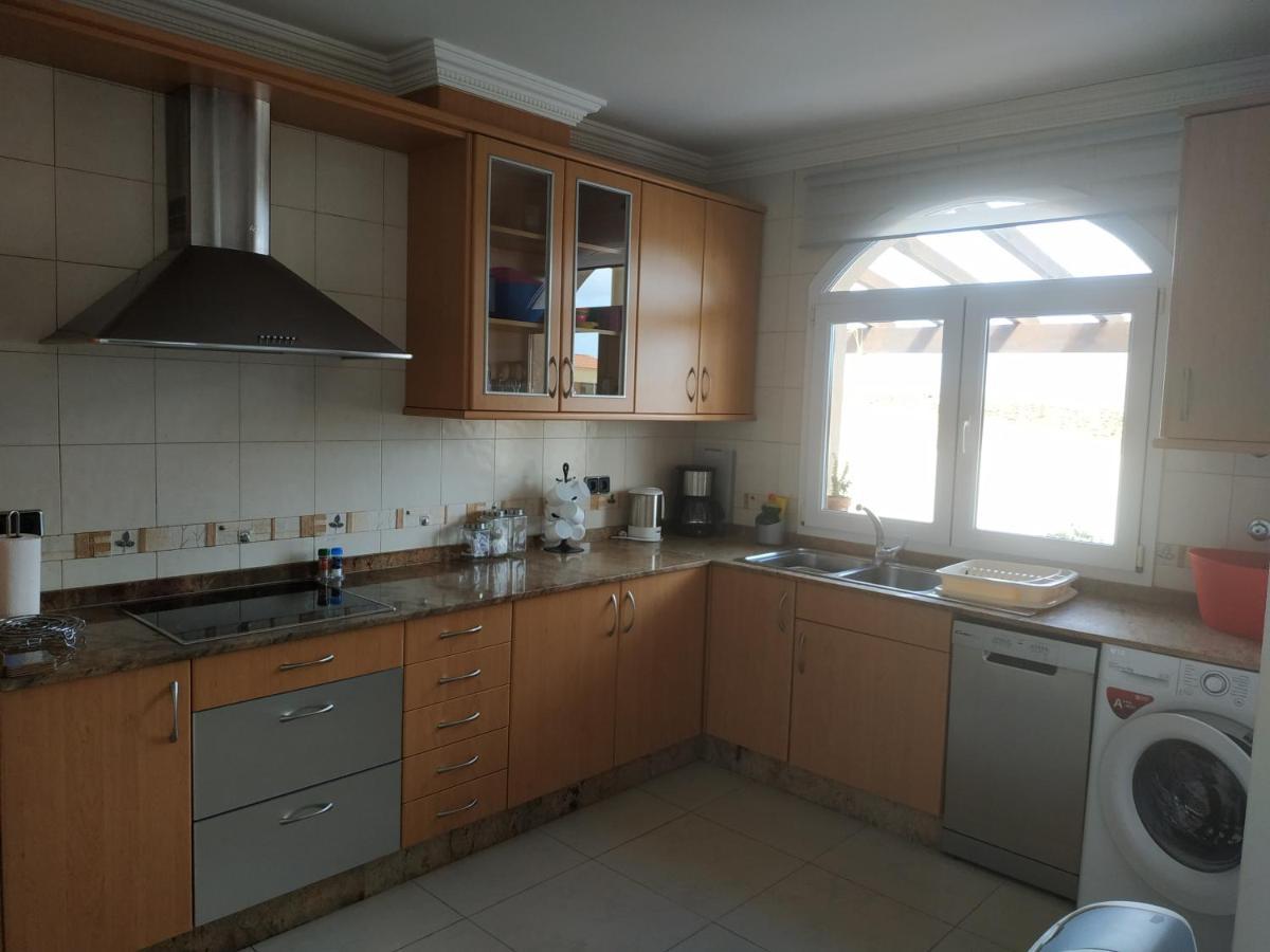 Villa Casa Del Sol 3 Bedroom Villa With Private Solar Covered 12M X 6M Pool Minimum Stay 7 Nights Chromecast And Wifi Throughout The Property Triquivijate エクステリア 写真