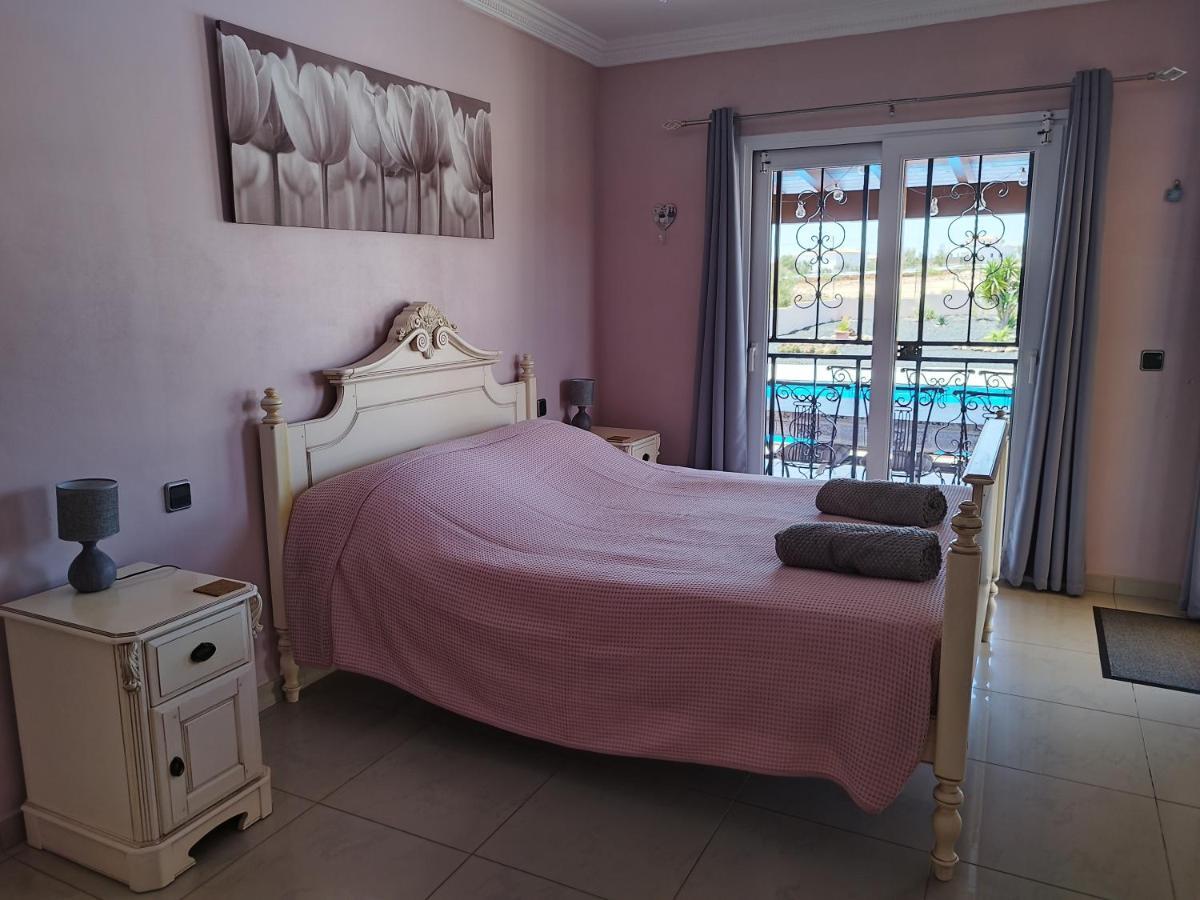 Villa Casa Del Sol 3 Bedroom Villa With Private Solar Covered 12M X 6M Pool Minimum Stay 7 Nights Chromecast And Wifi Throughout The Property Triquivijate エクステリア 写真
