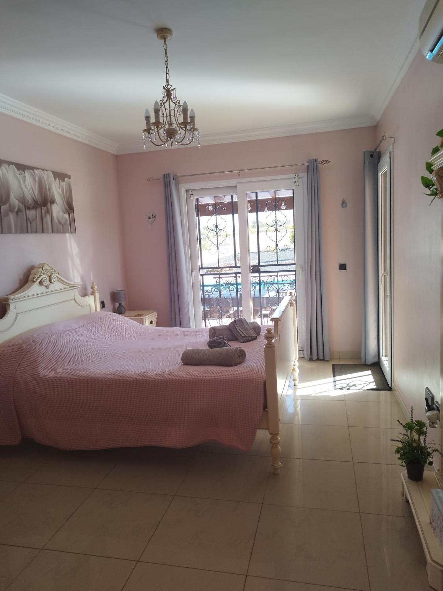 Villa Casa Del Sol 3 Bedroom Villa With Private Solar Covered 12M X 6M Pool Minimum Stay 7 Nights Chromecast And Wifi Throughout The Property Triquivijate エクステリア 写真