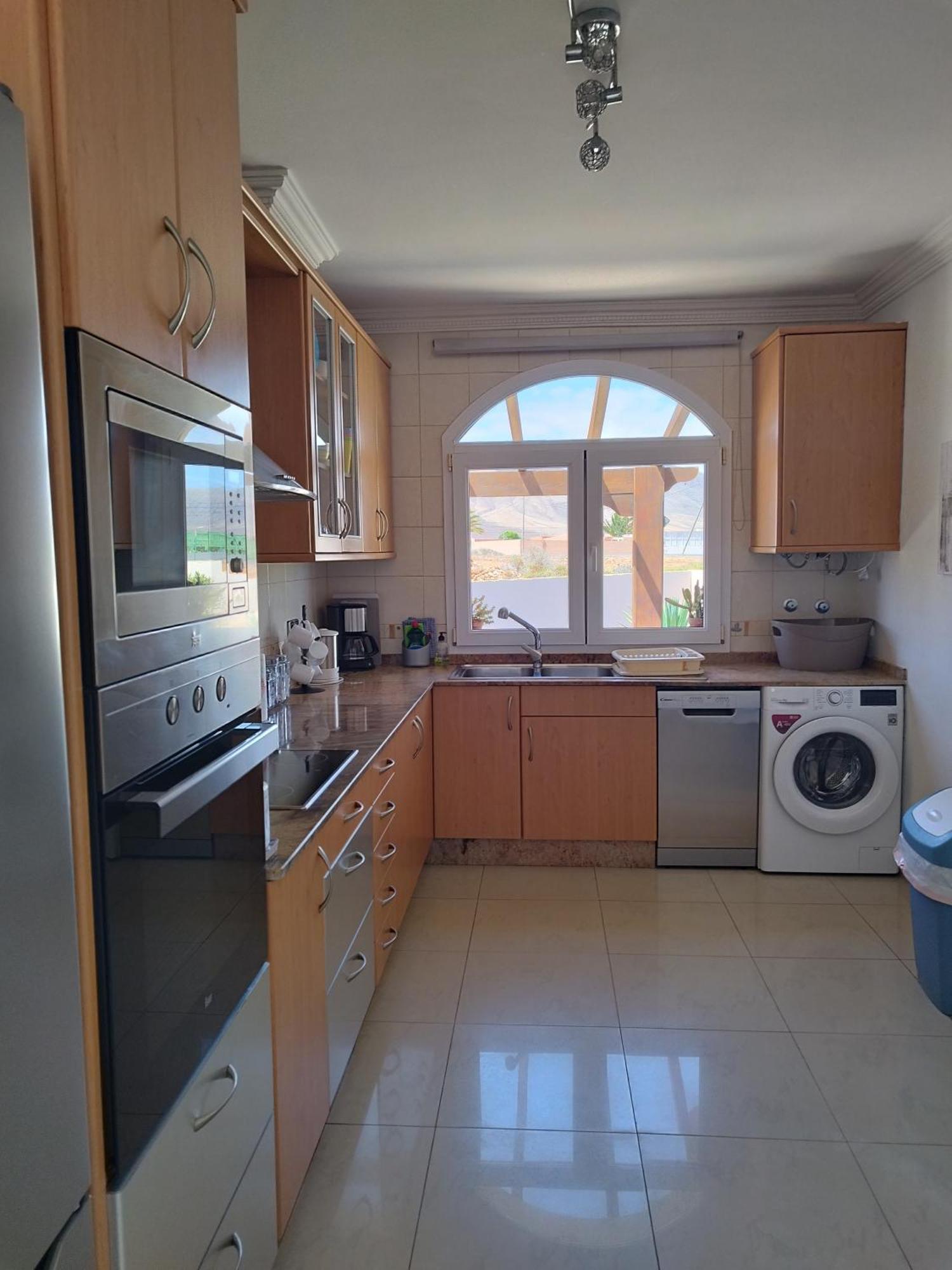 Villa Casa Del Sol 3 Bedroom Villa With Private Solar Covered 12M X 6M Pool Minimum Stay 7 Nights Chromecast And Wifi Throughout The Property Triquivijate エクステリア 写真